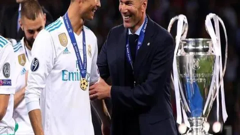 杜伯超高效表现，11投8中砍下16分15板，全为前场篮板贡献